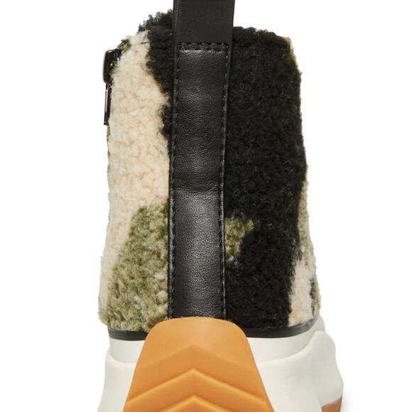 NEW Steve Madden Shaft Platform Camo Shearling Black High Top Sneakers Women 7.5 - Picture 3 of 6